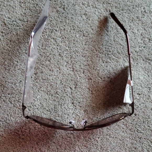 NWT Fossil aviator sunglasses main image 4